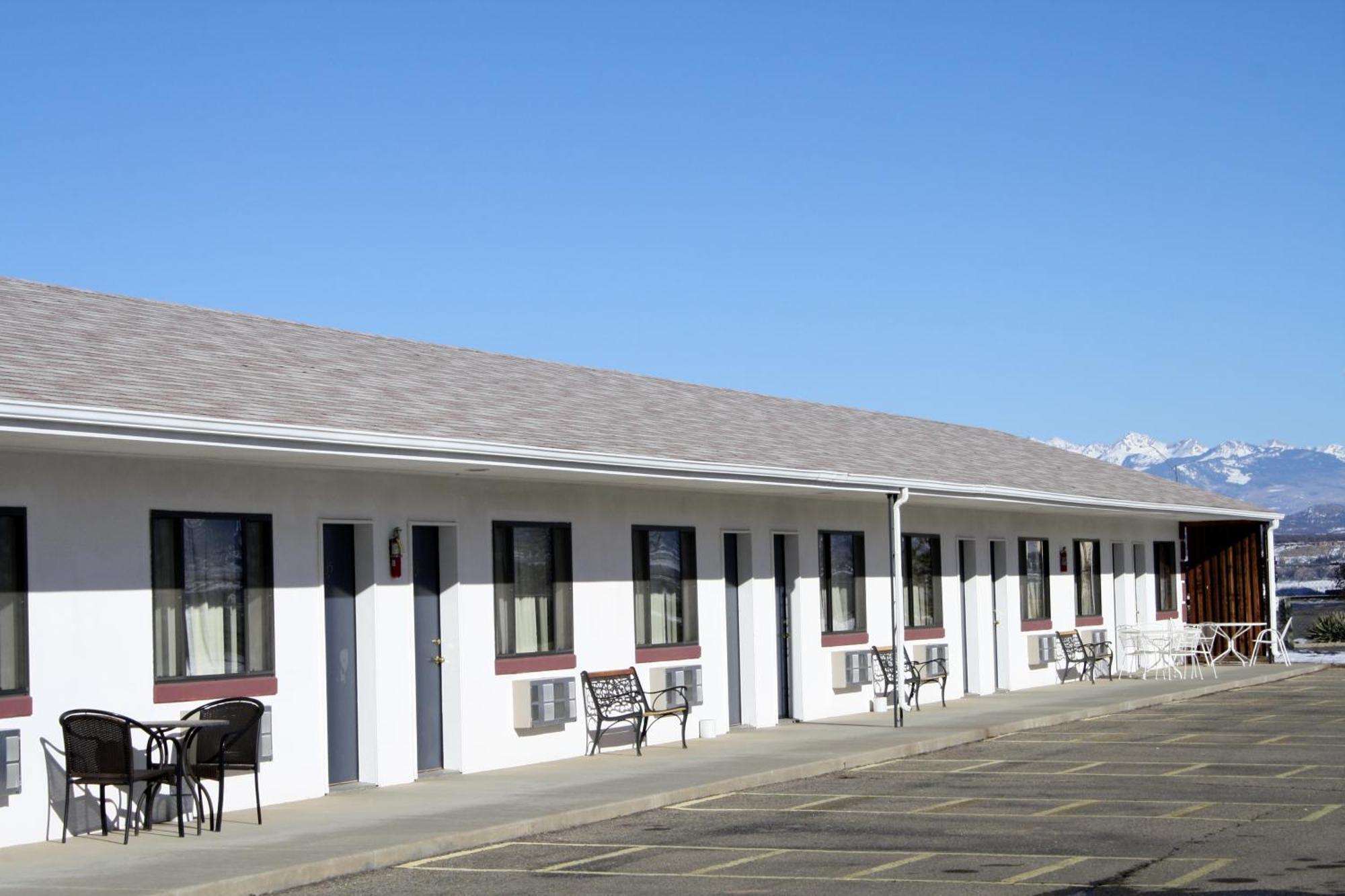 Retro Inn At Mesa Verde Cortez Exterior photo